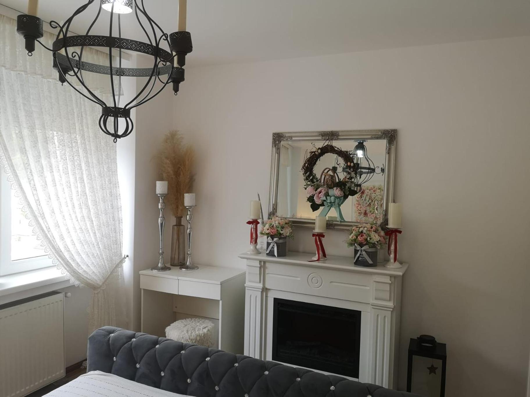 Penthouse Luxury Apartment Resita Exterior photo